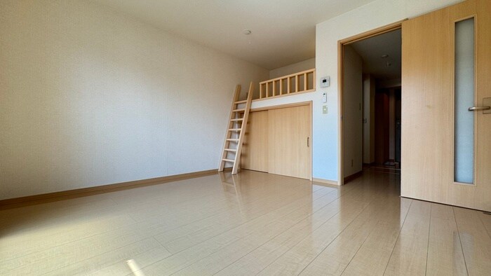 物件内観写真8　(居室)