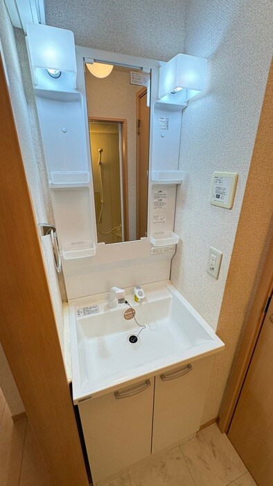 物件内観写真13　(洗面)