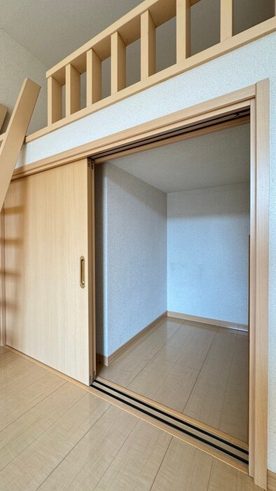 物件内観写真16　(収納)