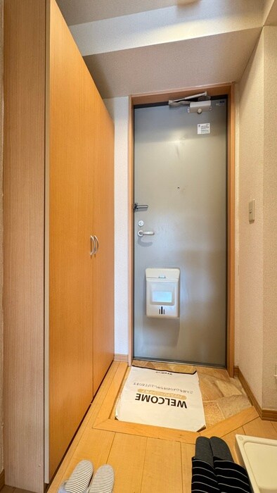物件内観写真18　(玄関)