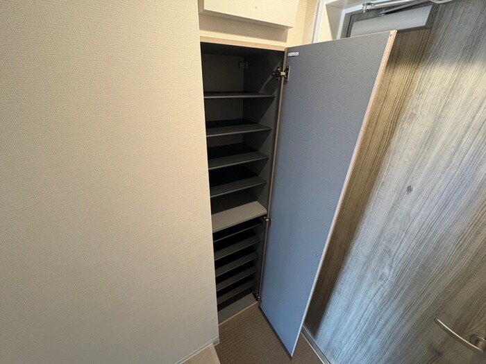 物件内観写真14　(靴箱)
