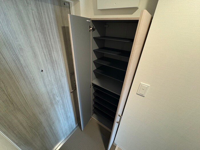 物件内観写真14　(靴箱)