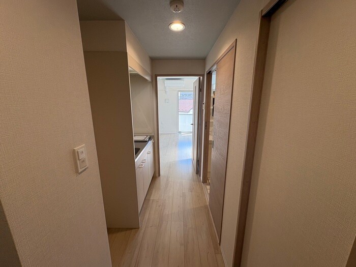 物件内観写真19　(廊下)