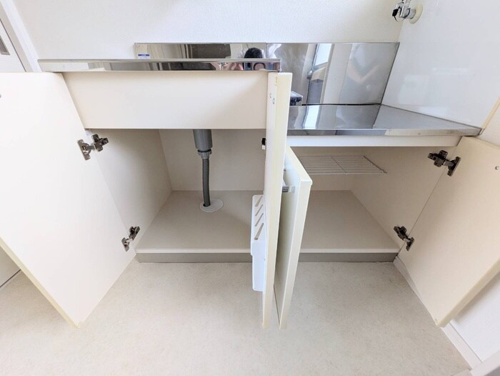 物件内観写真10　(収納)