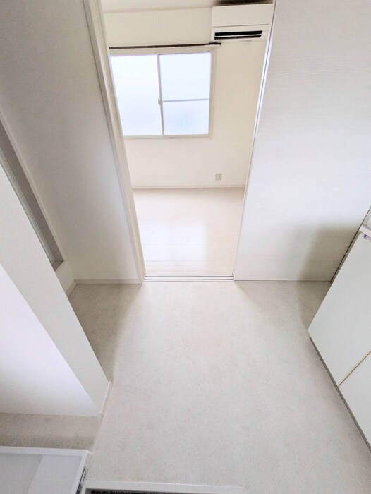 物件内観写真17　(廊下)