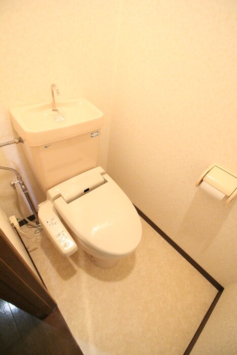 物件内観写真15　(トイレ)