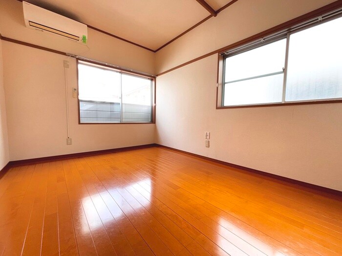 物件内観写真9　(居室)