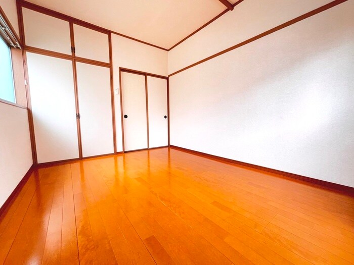 物件内観写真10　(居室)