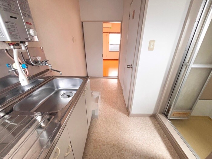 物件内観写真20　(廊下)