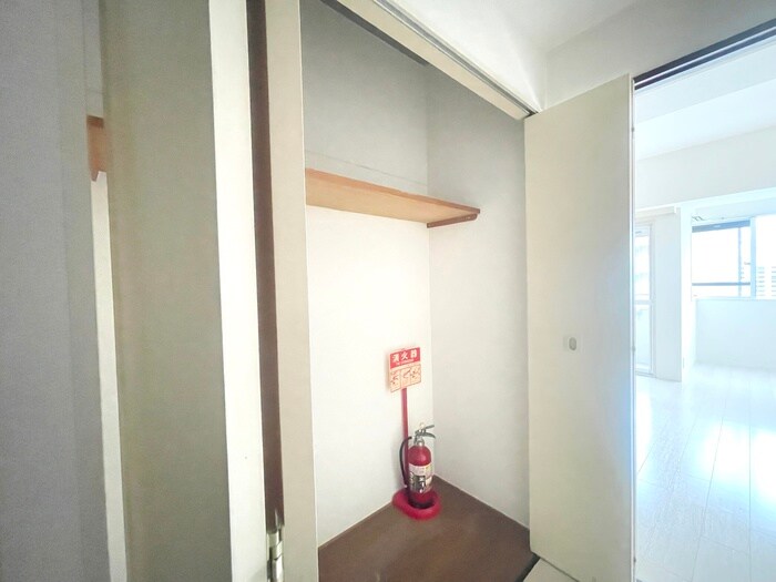 物件内観写真10　(収納)