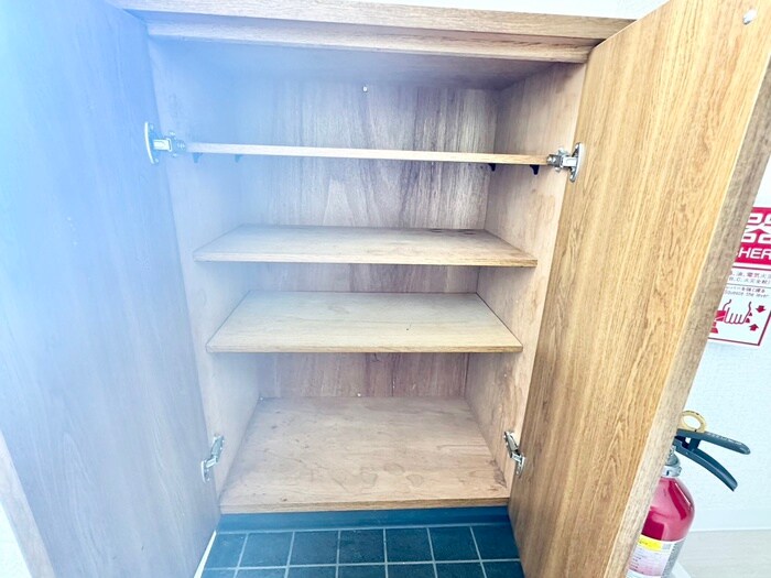 物件内観写真17　(靴箱)