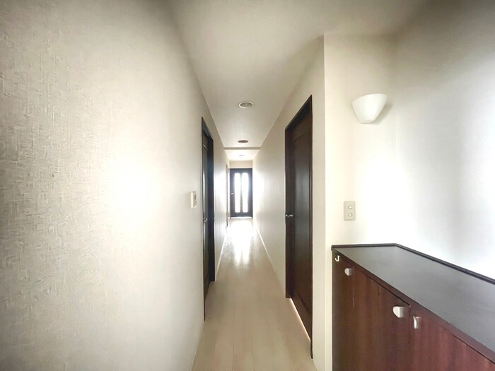 物件内観写真18　(廊下)
