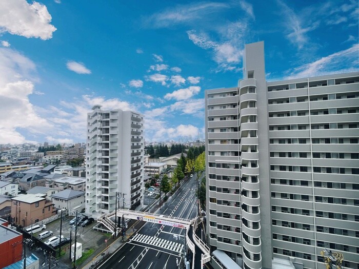 物件内観写真22　(室内からの展望)