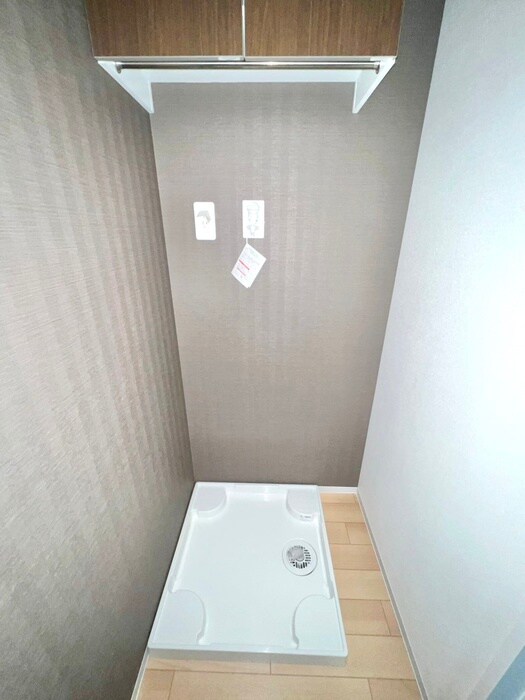 物件内観写真13　(洗濯機置場)