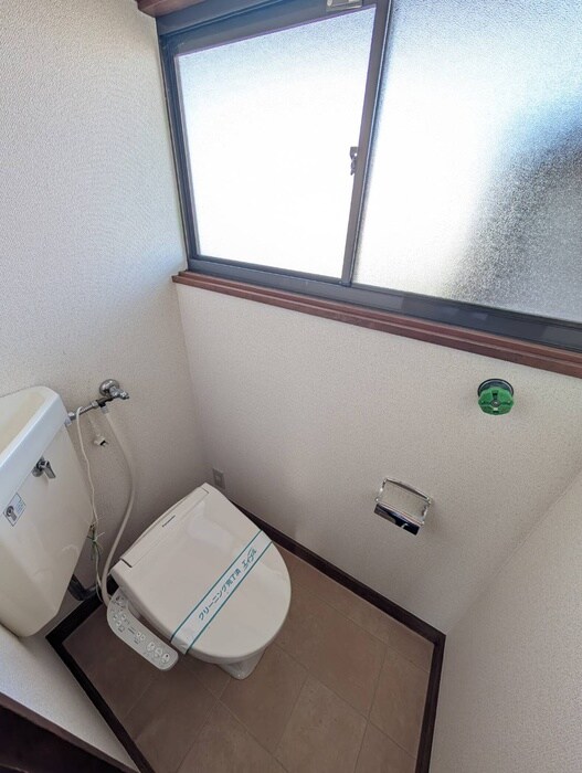 物件内観写真14　(トイレ)