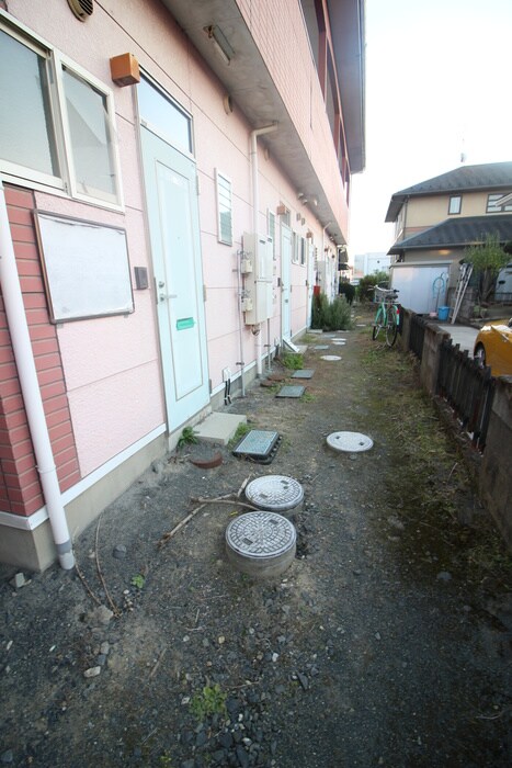 物件外観写真5　(駐輪場)