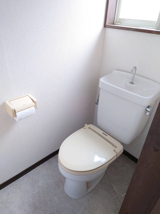 物件内観写真14　(トイレ)