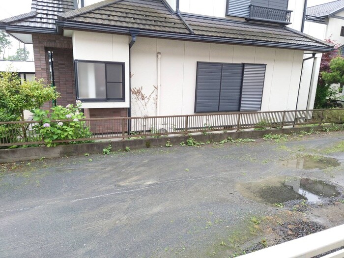 物件内観写真22　(室内からの展望)