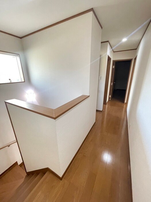 物件内観写真19　(廊下)