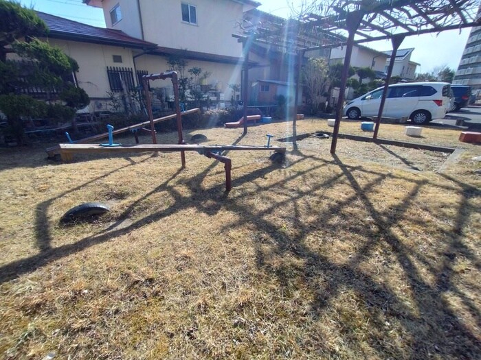 物件外観写真2　(周辺環境)