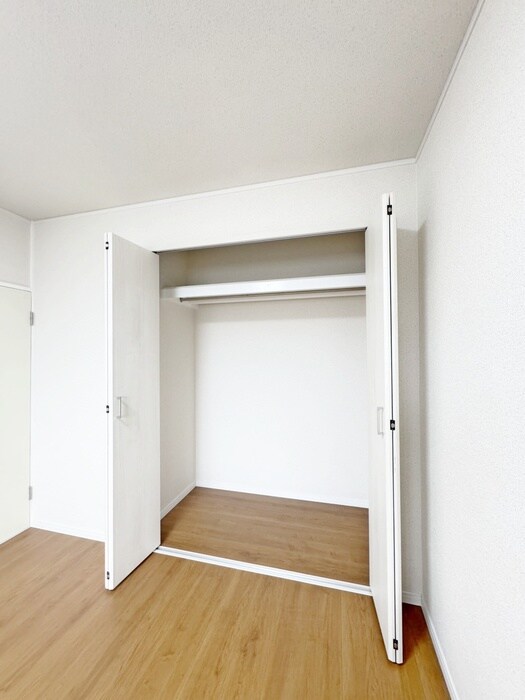 物件内観写真13　(収納)