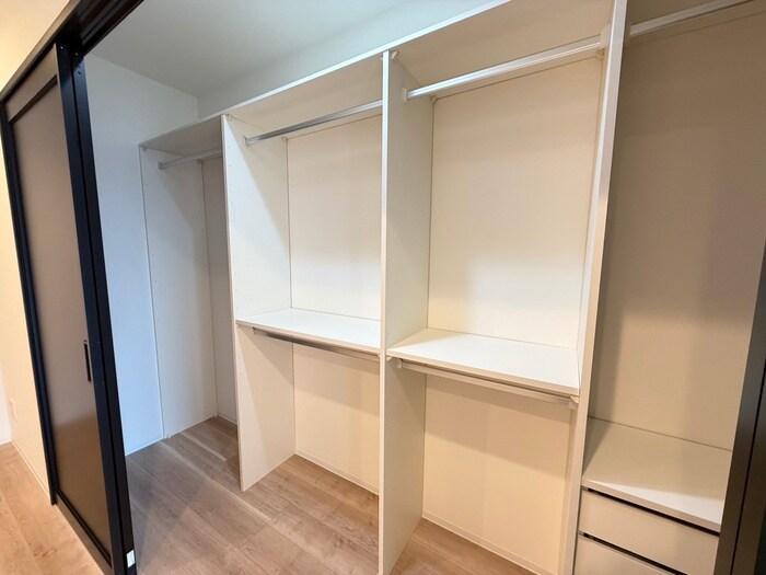 物件内観写真13　(収納)