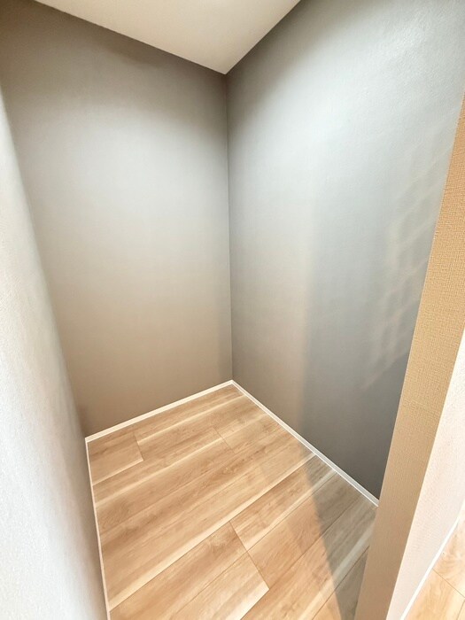 物件内観写真18　(収納)