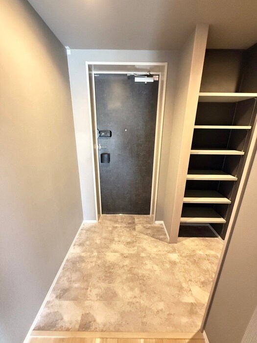 物件内観写真22　(玄関)