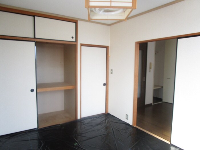 物件内観写真10　(居室)