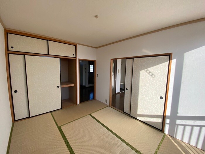 物件内観写真10　(居室)