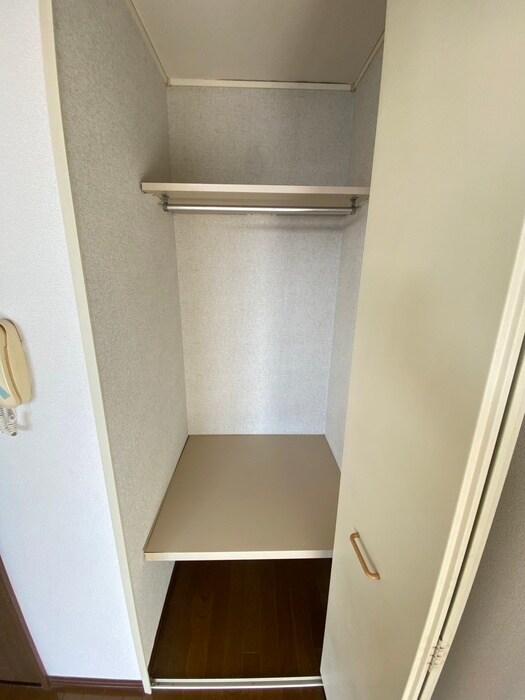 物件内観写真16　(収納)