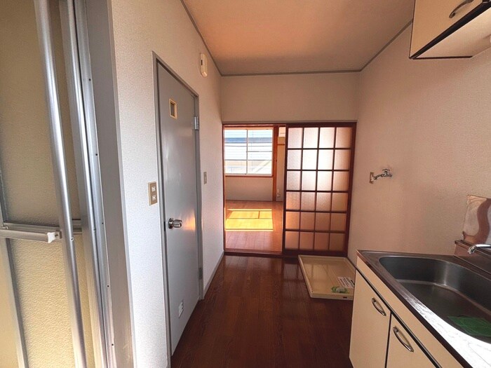 物件内観写真21　(廊下)