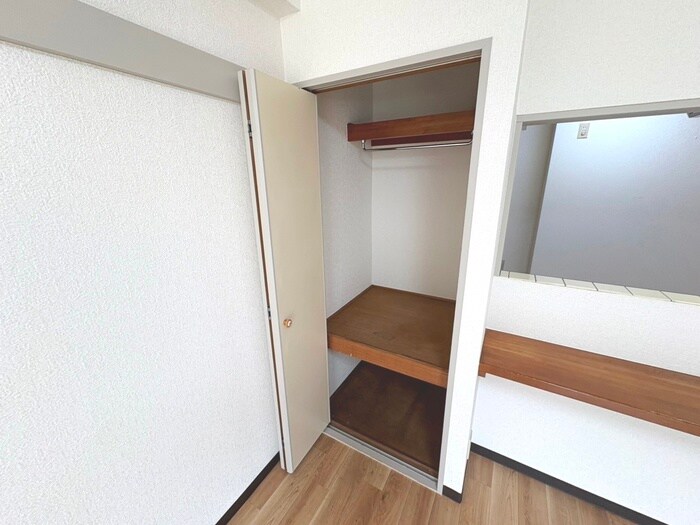 物件内観写真10　(収納)