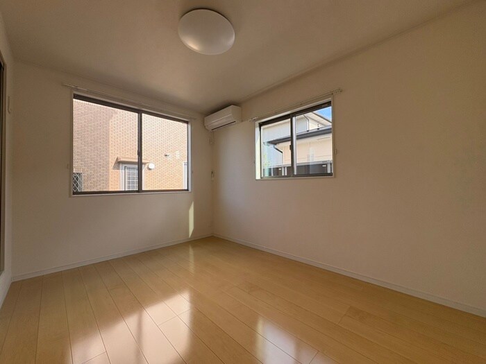 物件内観写真7　(居室)