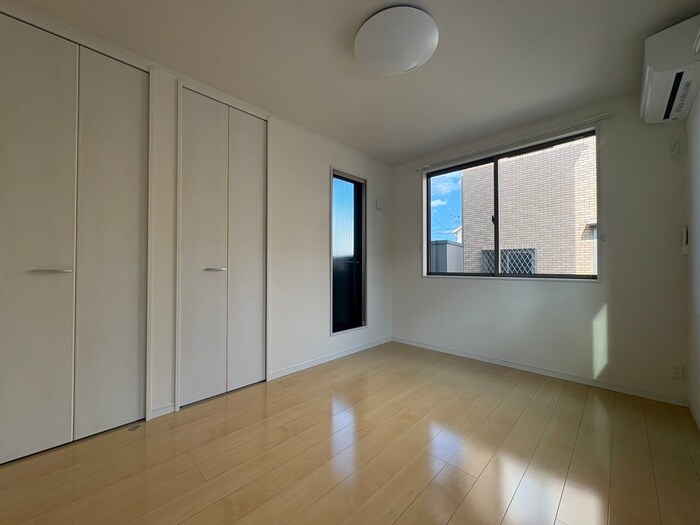 物件内観写真8　(居室)