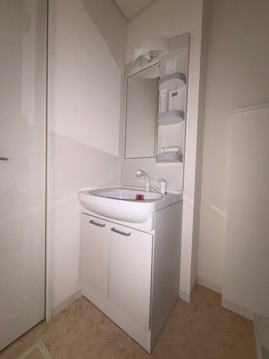 物件内観写真12　(洗面)