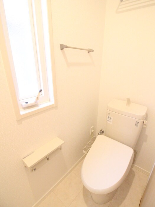 物件内観写真14　(トイレ)