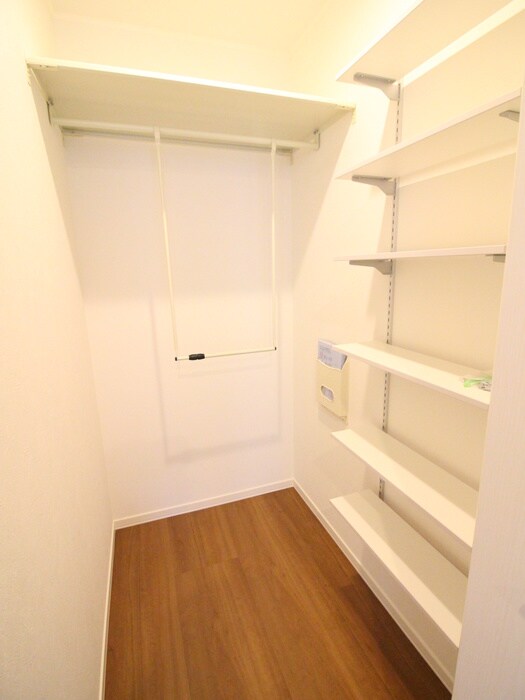物件内観写真19　(収納)