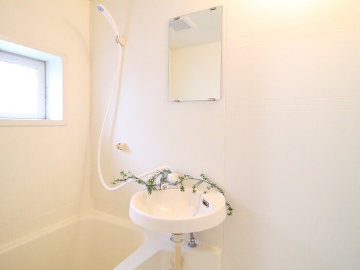 物件内観写真12　(洗面)