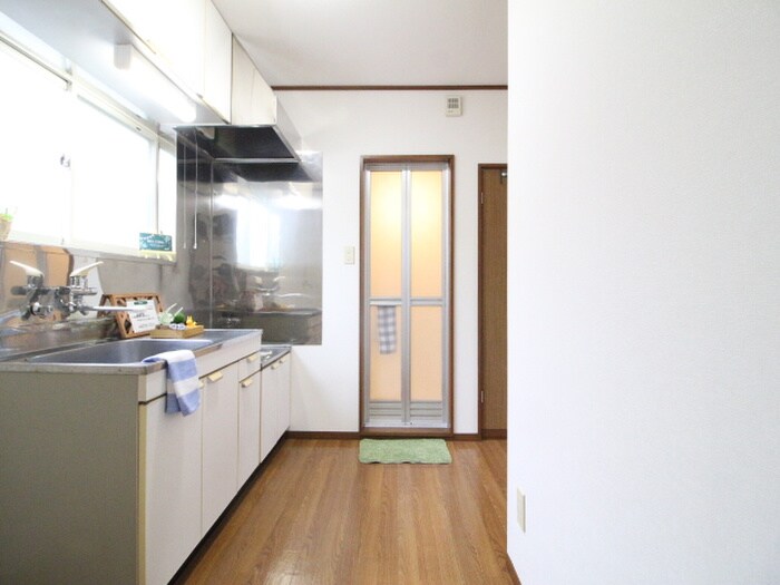 物件内観写真15　(廊下)