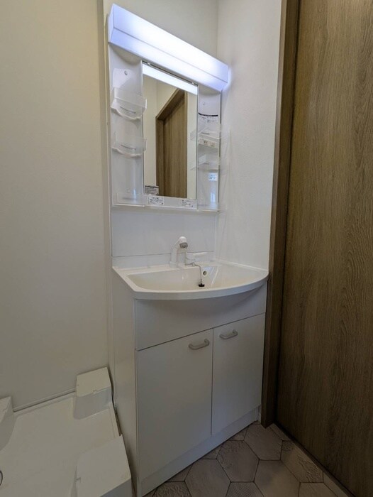 物件内観写真15　(洗面)