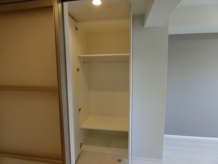 物件内観写真11　(収納)