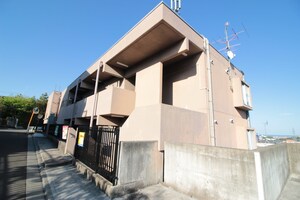 日の出ハイツ外観写真