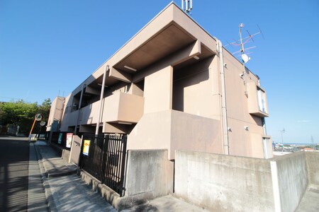 日の出ハイツ外観写真