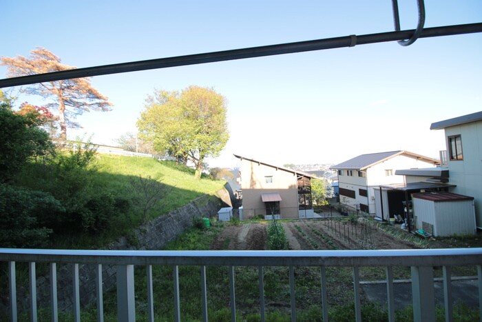 物件内観写真17　(室内からの展望)