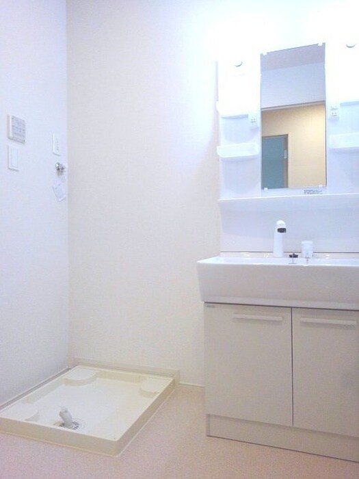 物件内観写真10　(洗面)