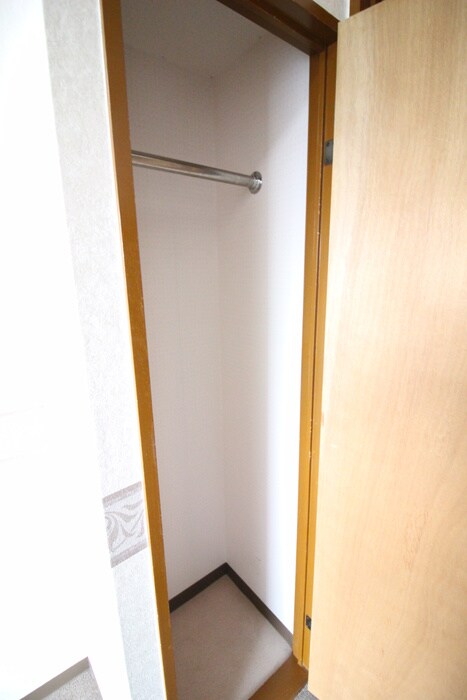 物件内観写真12　(収納)