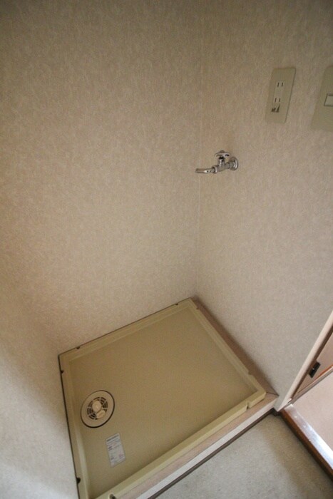 物件内観写真20　(洗濯機置場)