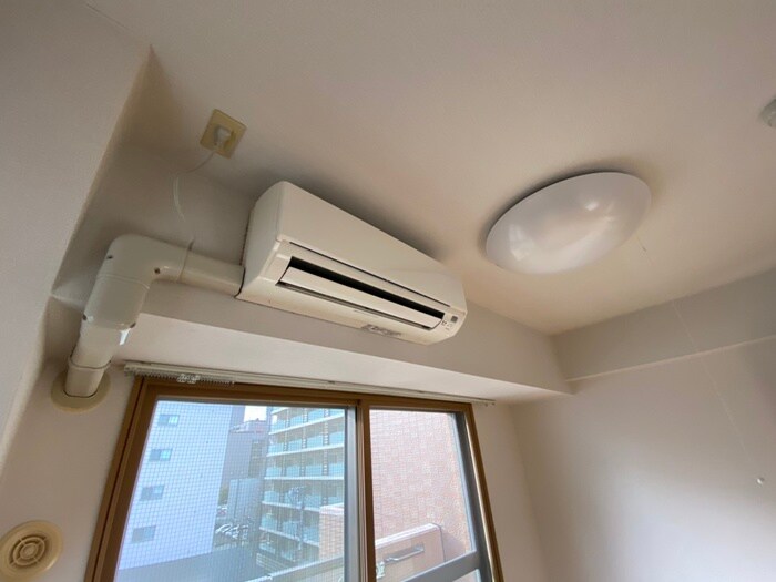 物件内観写真8　(室内からの展望)