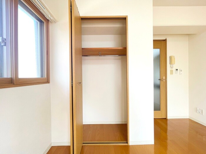物件内観写真10　(収納)